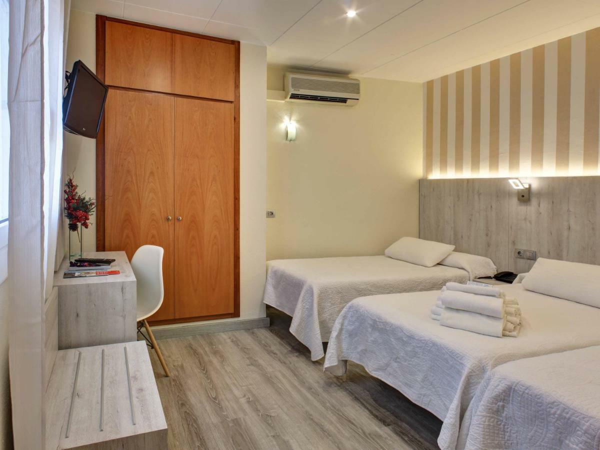 Hotel Los Angeles Figueres  Ngoại thất bức ảnh
